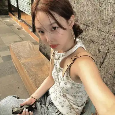 郝依霜